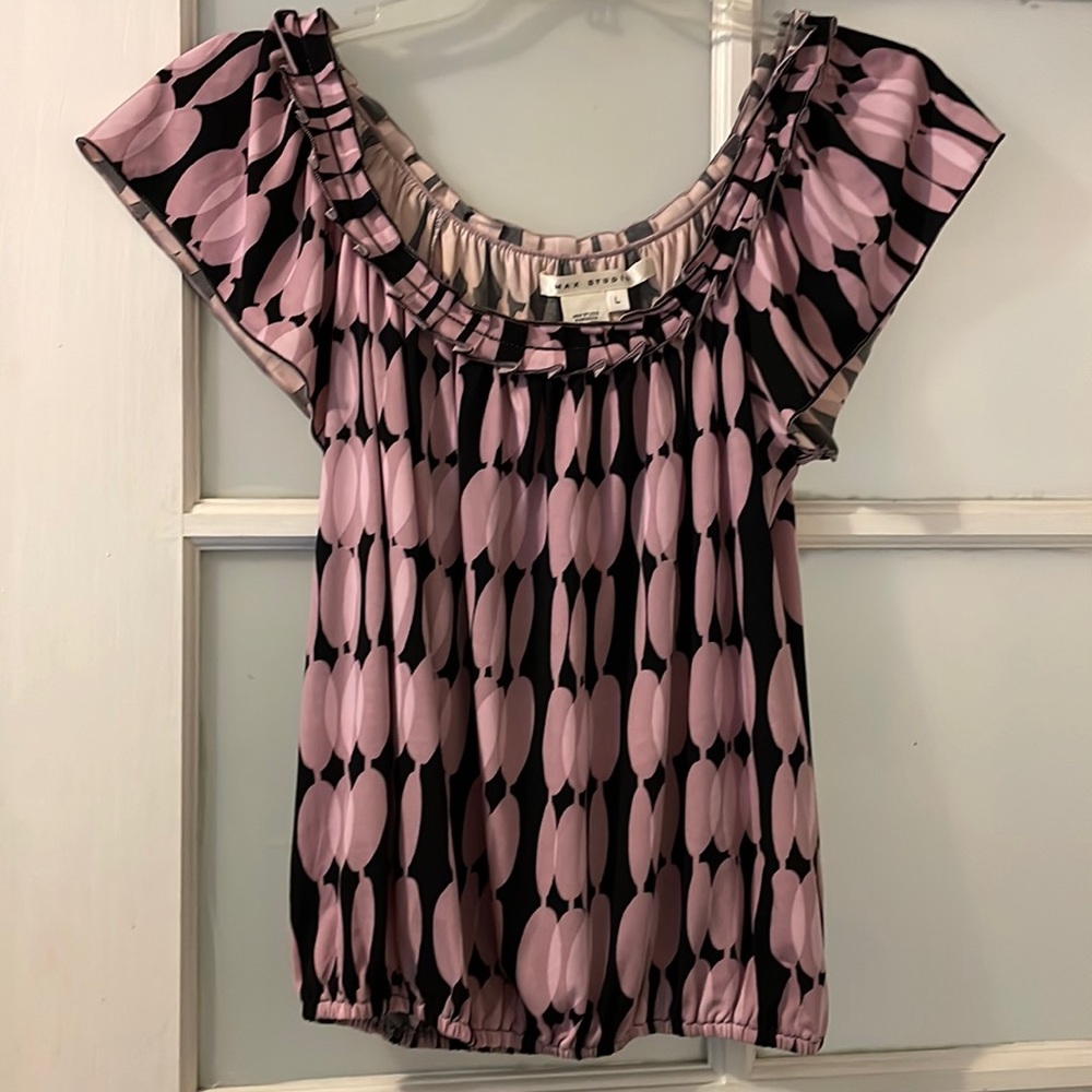 3/$18. 🌼Max Studio blouse size L